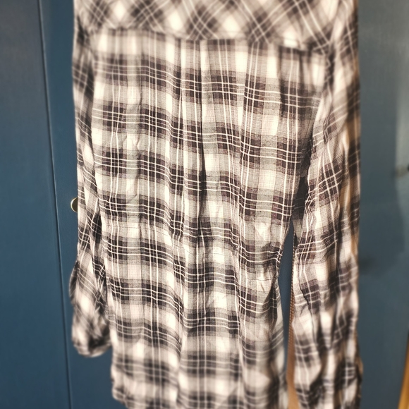 Plaid Button-Up Shirt - Picture 2 of 4